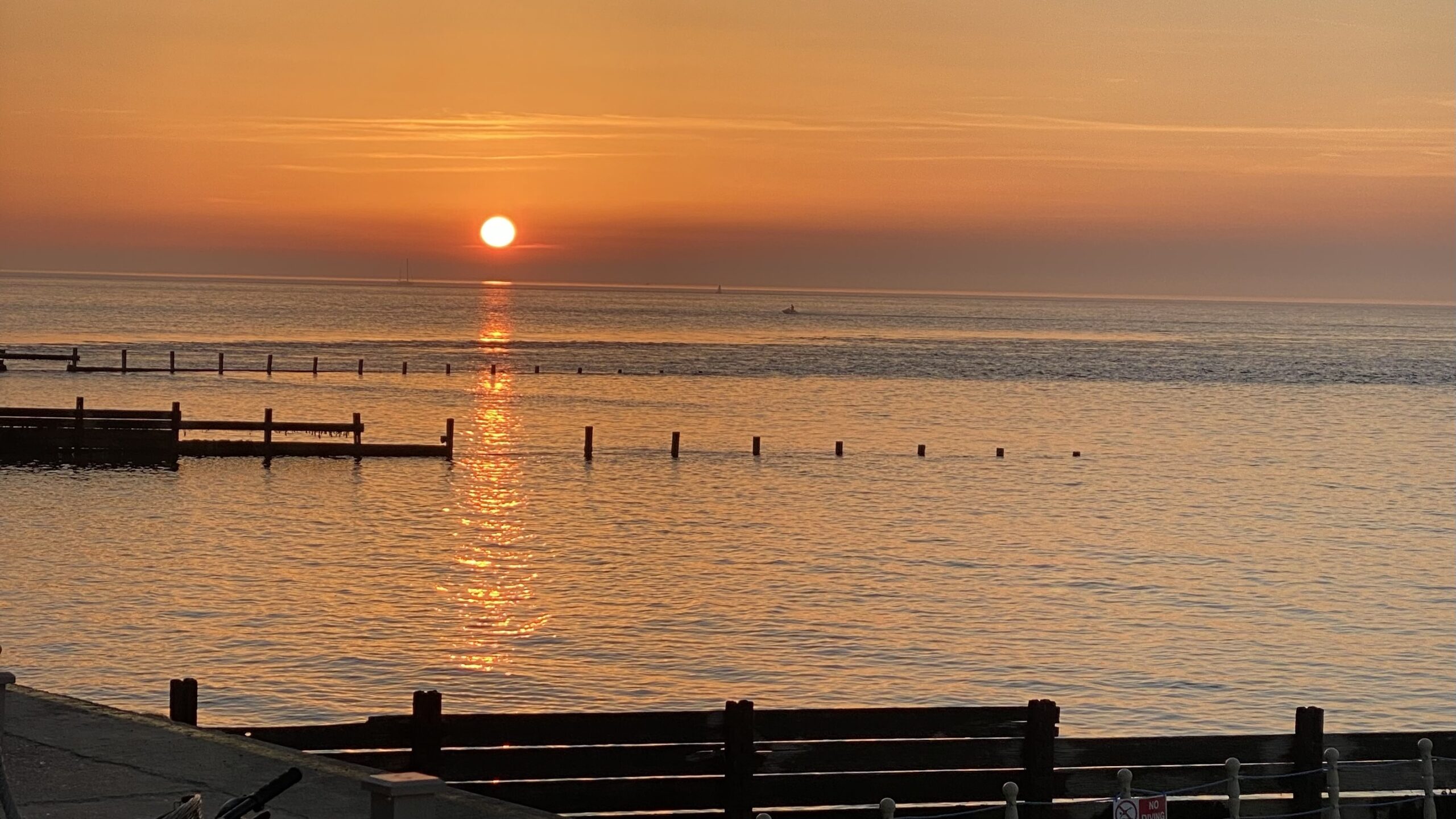 Colwell sunset 16:9